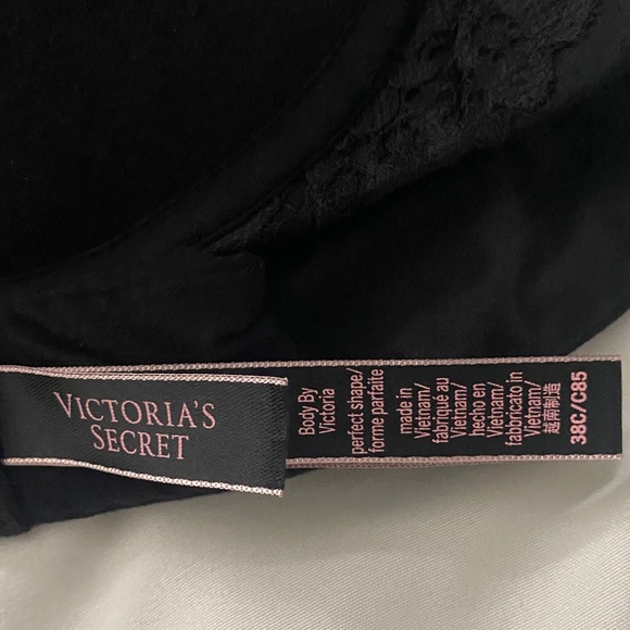 Victoria's Secret Black Lace-Trim Push-Up Bra Size 38C Pre Owner - Picture 8 of 12